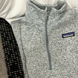 Patagonia 3/4 zip size medium